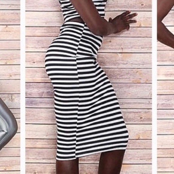 Striped Pencil Skirt - Picture 3 of 5